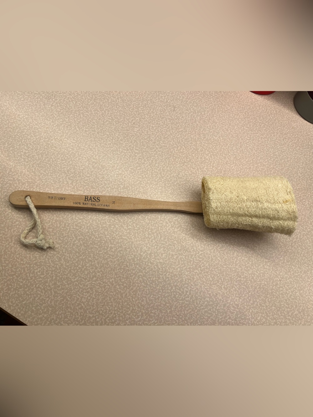 NWOT Bass Wooden Long-Handle Bath Brush with Cream Sponge